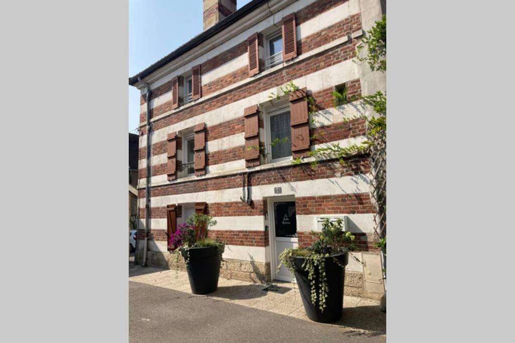 Les Bulles Ageennes Ay-Champagne Exterior photo